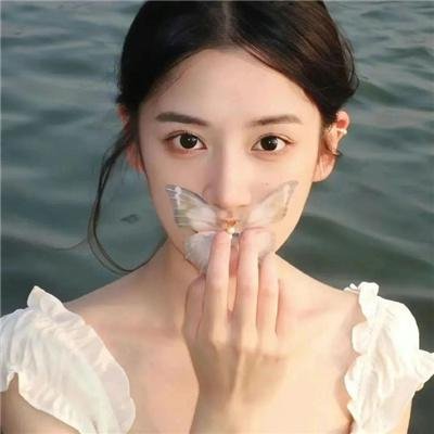 落潮胶片海报